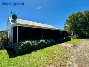 Grapeview Cottage at Western Queensland Spirit - Image 5