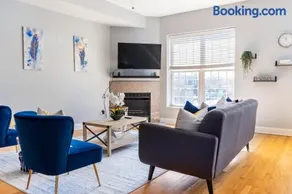 Cosy room near medical district with private balcony - Image 4