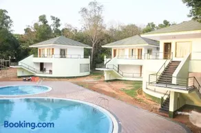 The Paradise Resort - Image 2