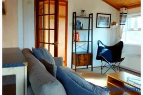 Cabin Sleeps 6 with Indoor Pool Parking - Image 1