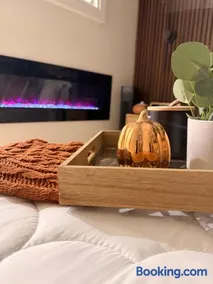 Luxurious Home Away From Home - Image 5