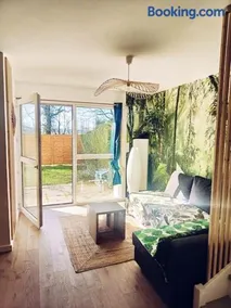 Beau duplex familial avec jardin clôturé - Image 2