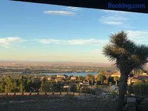 Lakeview House - Image 1