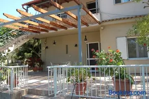 Comfortable Apartment Near The Sea - Image 3