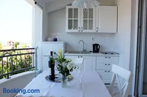 Adriona apartments with parking - Image 5