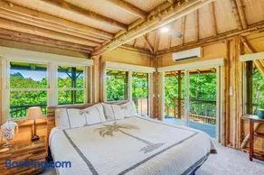 The Iconic Bamboo House Hot Tub Panoramic Views AC - Image 3