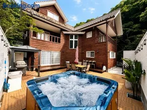 OceanWood Villa 220平米 一棟貸し別荘 最大20名 吉佐美大浜徒歩12分 温水ジャグジー BBQ ペット可 - Image 1