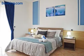 Perla Hotel & Garden - Image 2