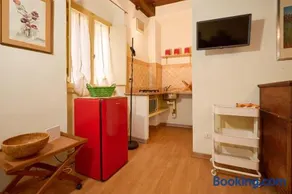 Cozy Tuscany Apartment in SUVERETO by Countryside & Sea - Image 2