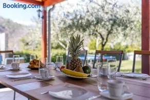 Villa Arbareto with heated swimming pool - Image 4