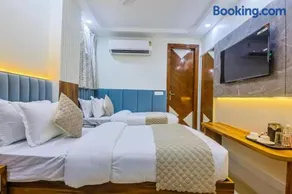 Hotel Twinkle Suites Delhi - Image 5