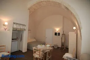 Domus Alba - Image 1