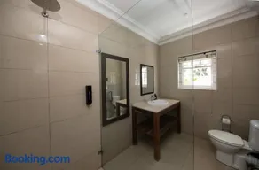 Tokai Forest Guest House - Image 2