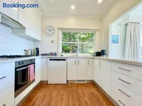 Scarlett's Place - Image 4