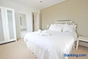 Claremont Beach House - Image 5