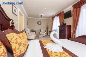 Winter & Summer Resort - Image 3
