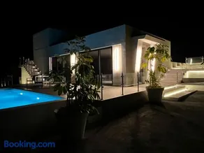 Sotogrande Polo Experience Luxury Villa - Image 2