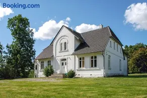 Gutshaus Glowitz - Image 1