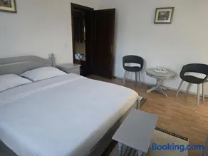 Erene Hotel - Image 4