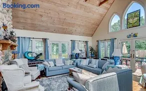 West Tisbury Inn - Image 4