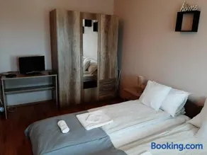 Sunnyrise Apartman - Image 4