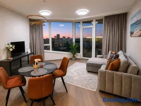 Tallinn Luxury Skyline Apartment with Unforgettable Views - Image 1