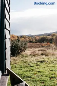 Beautiful, Secluded Shepherd's Hut in the National Park - Image 4