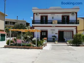 Luna Bianca - Corfu Apartments - Image 1