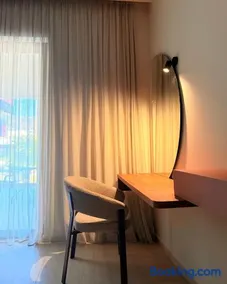 S S Sophie's Suites - Image 2