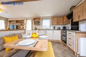 Your Ultimate Holiday Rental at Pevensey Bay - Image 5