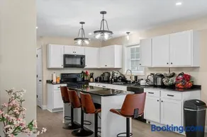 Sefahs Cozy Ashburnham Home - Image 3
