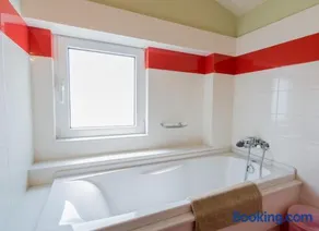 Fani's Komi Apartments - Image 3