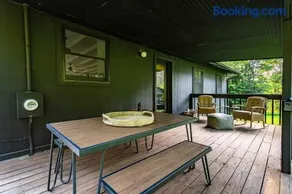 Zenwood Manor - Modern Cottage with Woodstove and Firepit - Image 4
