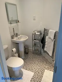Peterborough, Hampton Vale Lakeside En-Suite Large Double bedroom with great modern facilities - Image 3