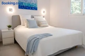 A Homes Greece - Nea Makri Garden Villa - Image 2