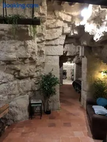 TROGLODYTE - La Grotte d'Auré - Image 1