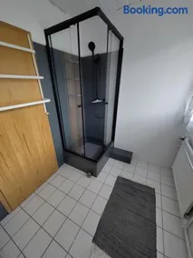 Geräumige Wohnung in der Natur - Image 4