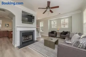 Cozy Corner Townhome - Image 3