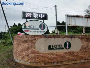 HOTEL i - Image 1