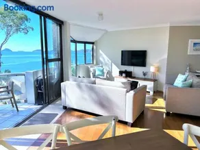 Tranquil Escape - Koala Hotspot - 2 Bed 2 Bath Apt Spectacular Sea Views - Image 1