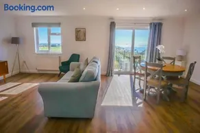 Island Sea Breeze Bliss - Image 5