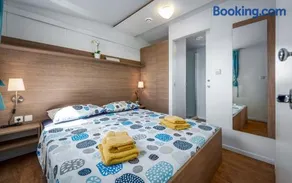 Panorama Mobile Homes in Camping Park Umag - Image 3