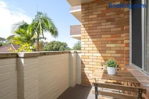 Apartamento soleado en barrio tranquilo y verde - Image 3