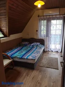 Apartment in Balatonszarszo 20073 - Image 3