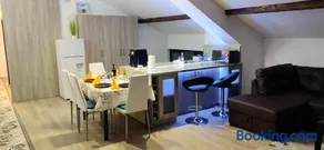 Apartment 7 - Image 5