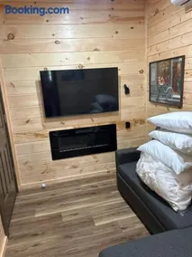 Mini farm Cabin - Image 3