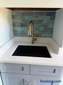 Cozy Bayfront Condo - Image 5
