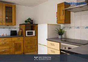 Telford Centre - 2 Bed Apartment - Image 4