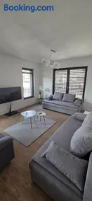 Haas Apartments Tower, 2 bedrooms, balcony and parking - Image 2