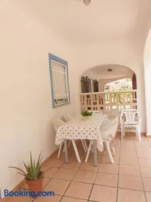 Chalet Vicens en Denia - Image 1